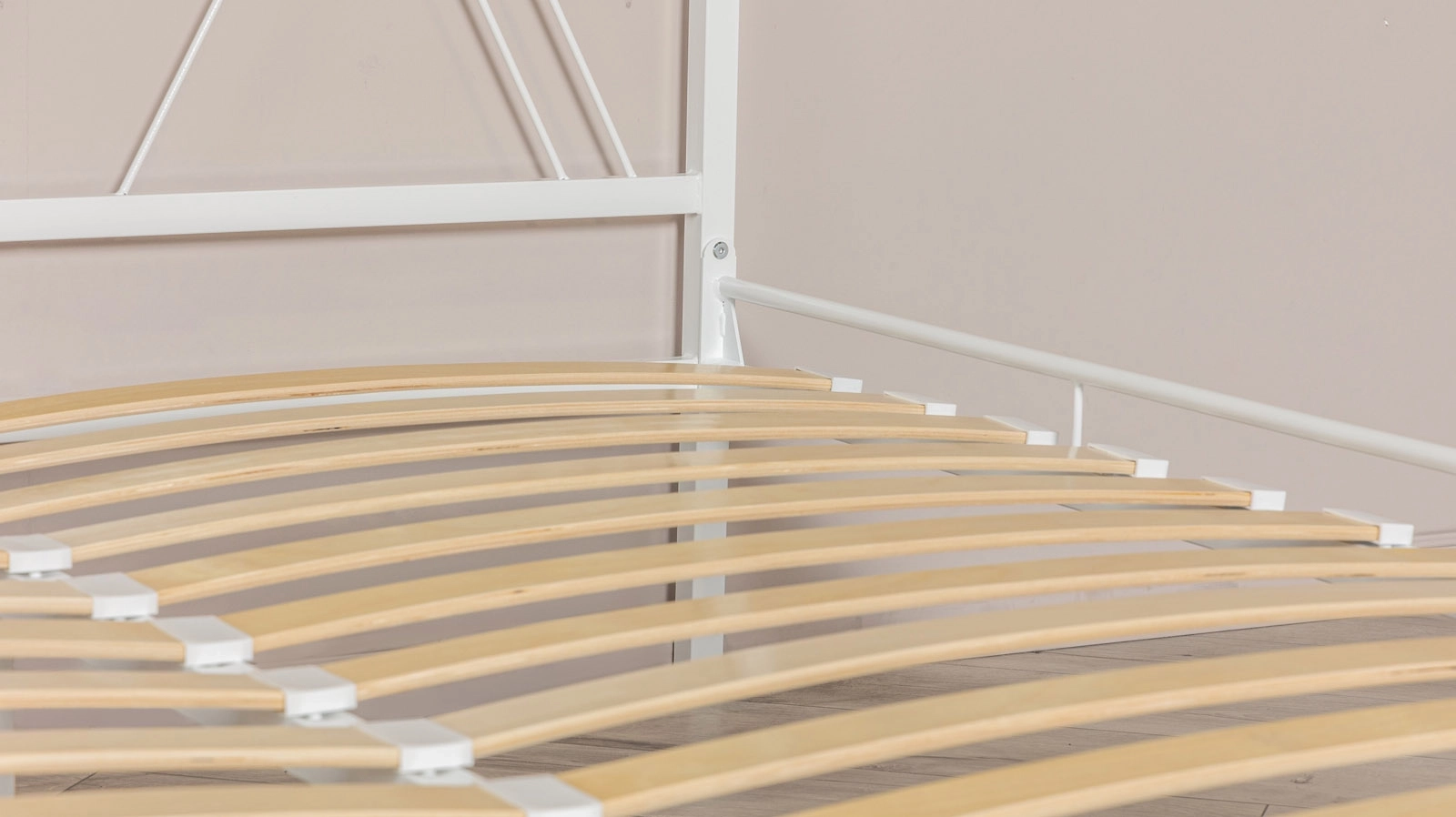 Железная кровать Cassis, цвет белый в спальню Askona фотография товара - 9 - большое изображение